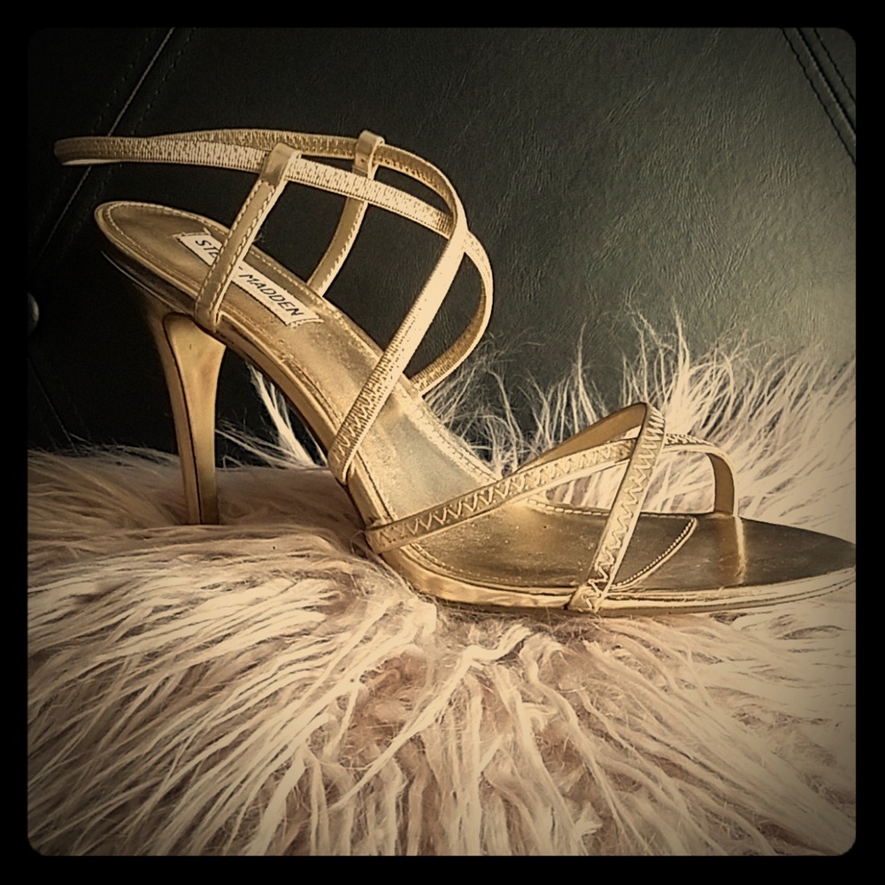 Steve Madden Gold Strappy Pumps